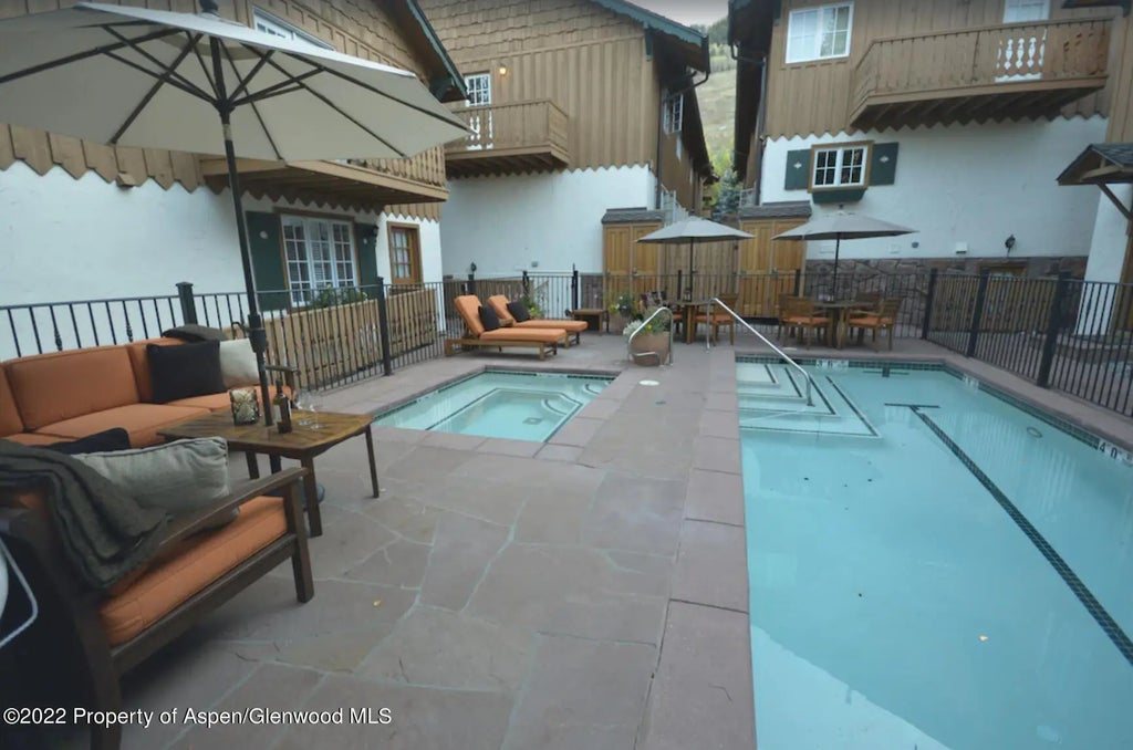 27 of 34 - 630 S Mill Street 4-a, Aspen, CO