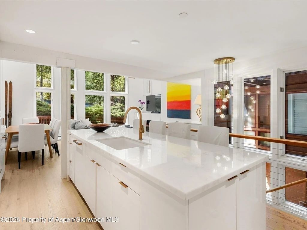 5 of 22 - 900 E Durant Avenue # 107, Aspen, CO