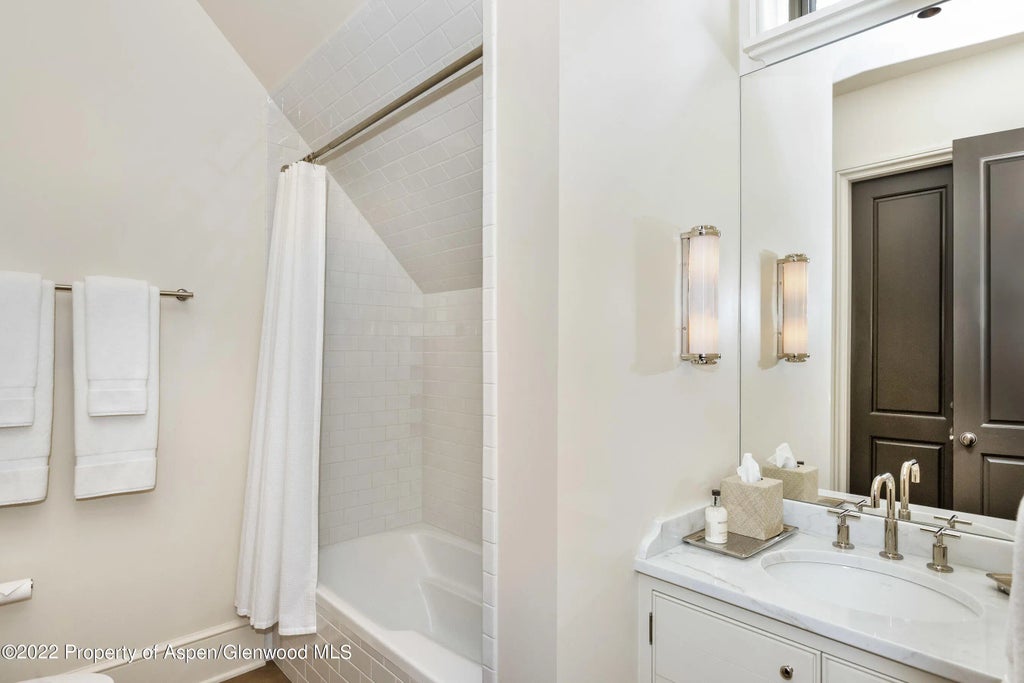 17 of 24 - 610 W Hallam Street, Aspen, CO