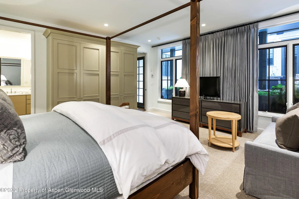 7 of 24 - 610 W Hallam Street, Aspen, CO