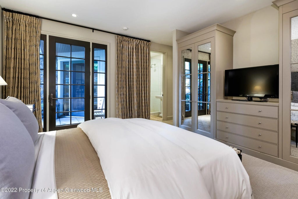 9 of 24 - 610 W Hallam Street, Aspen, CO
