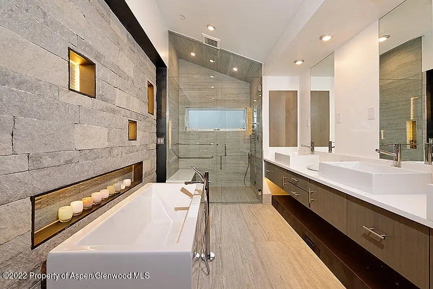 11 of 24 - 624 W Francis Street, Aspen, CO