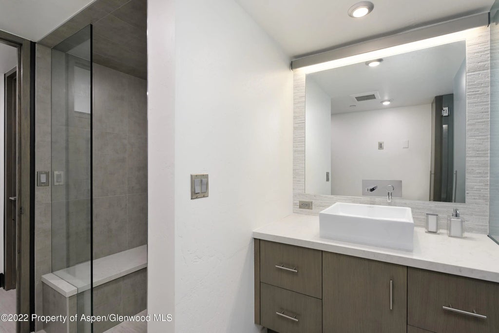 13 of 24 - 624 W Francis Street, Aspen, CO