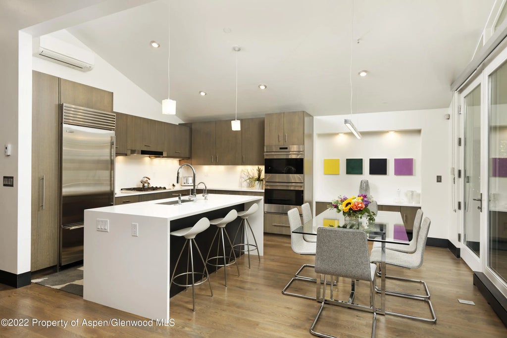 6 of 24 - 624 W Francis Street, Aspen, CO