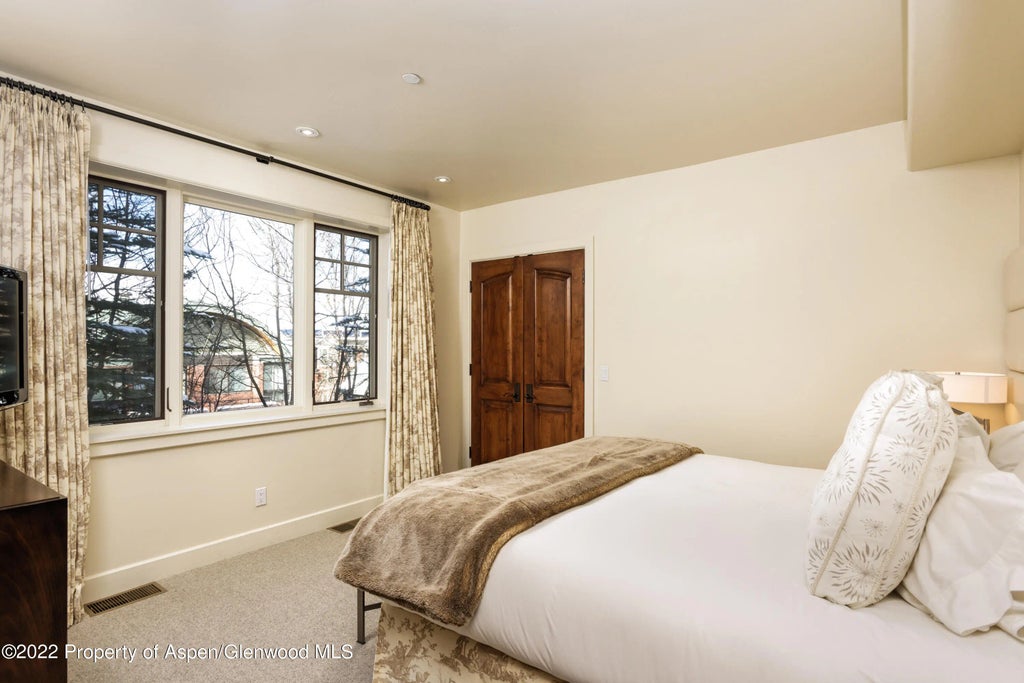 11 of 18 - 704 S Galena Street, Aspen, CO