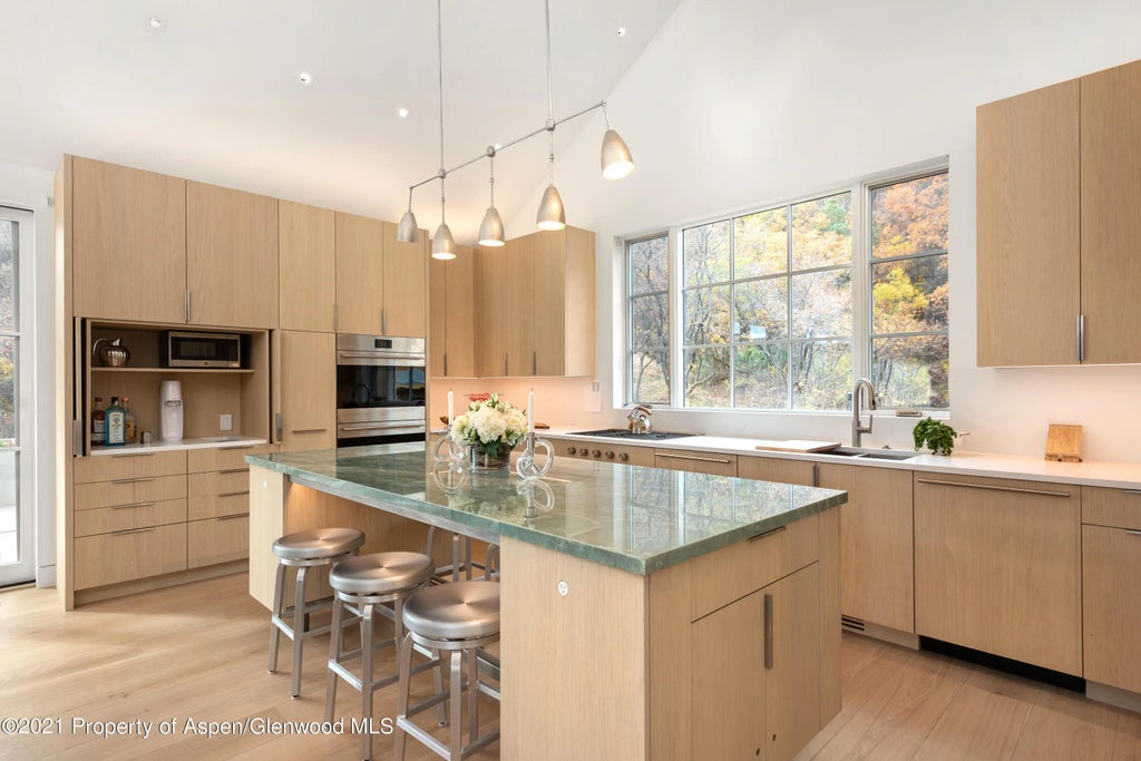 10 of 28 - 365 Branding Lane, Snowmass Village, CO