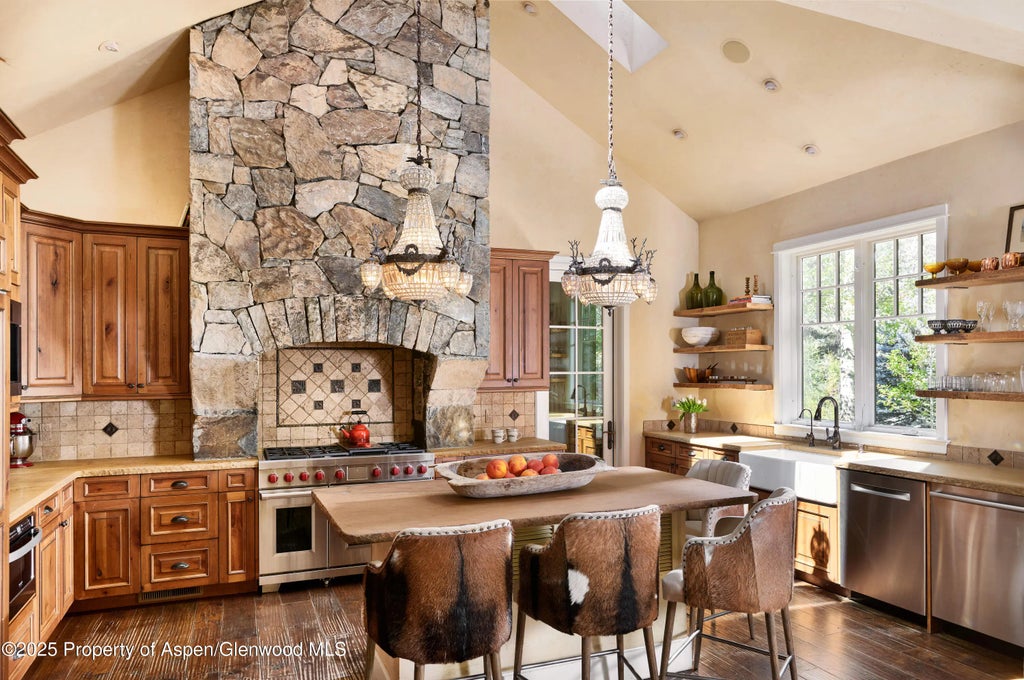 8 of 75 - 1900/1902 Snowmass Creek Road, Snowmass, CO