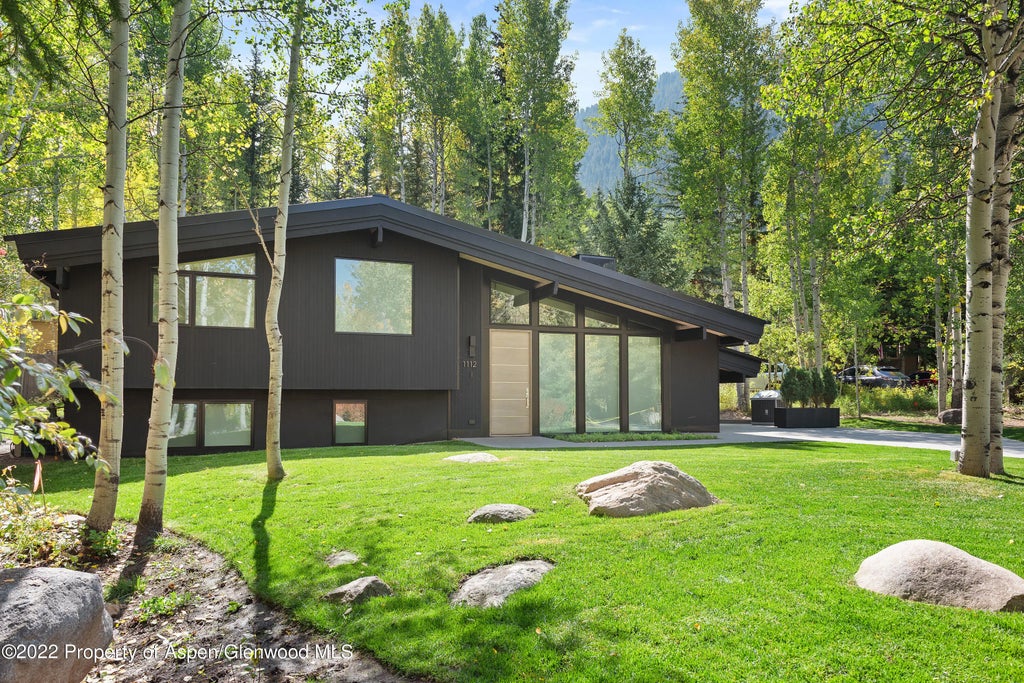 25 of 33 - 1112 Waters Avenue, Aspen, CO