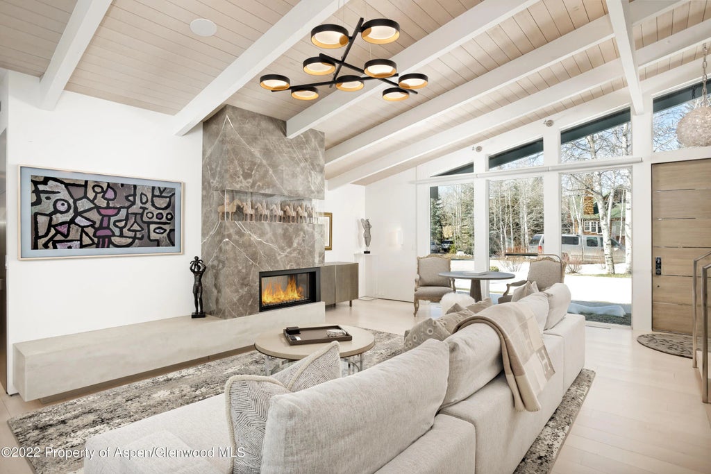 4 of 33 - 1112 Waters Avenue, Aspen, CO