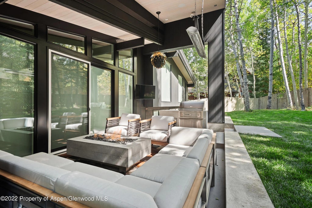 6 of 33 - 1112 Waters Avenue, Aspen, CO