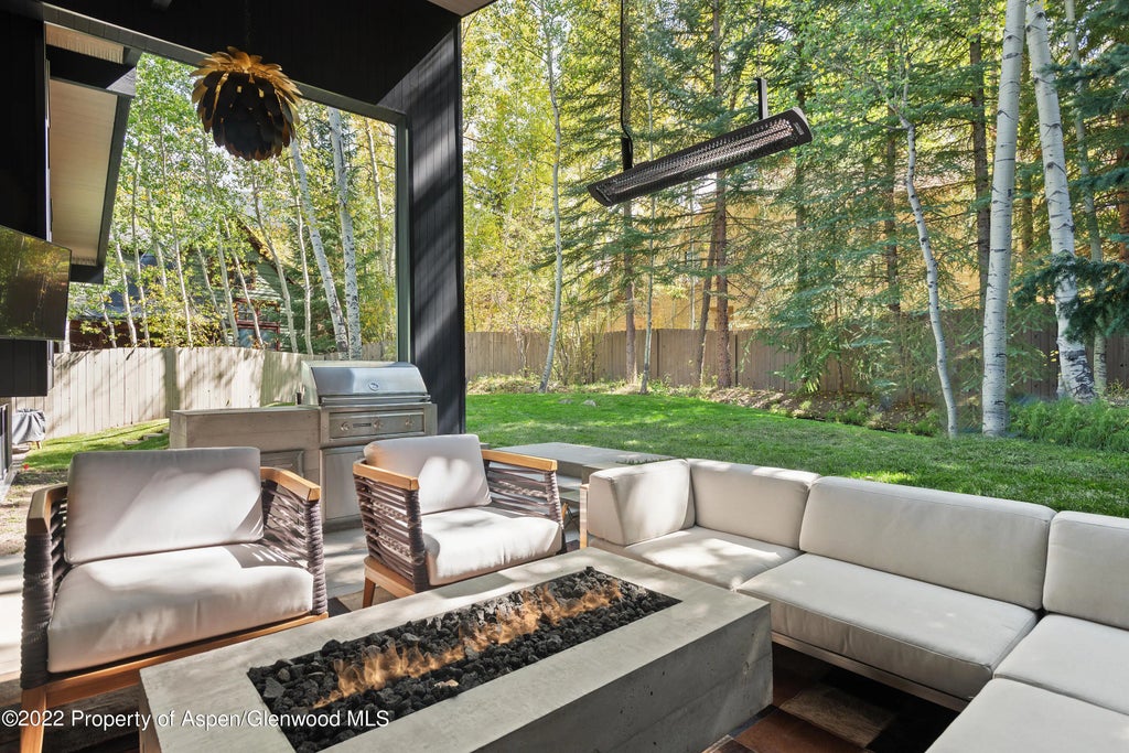 8 of 33 - 1112 Waters Avenue, Aspen, CO