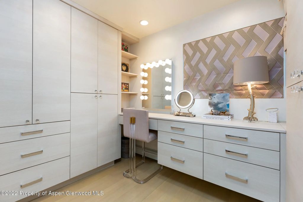 6 of 15 - 124 E Durant Avenue 2, Aspen, CO