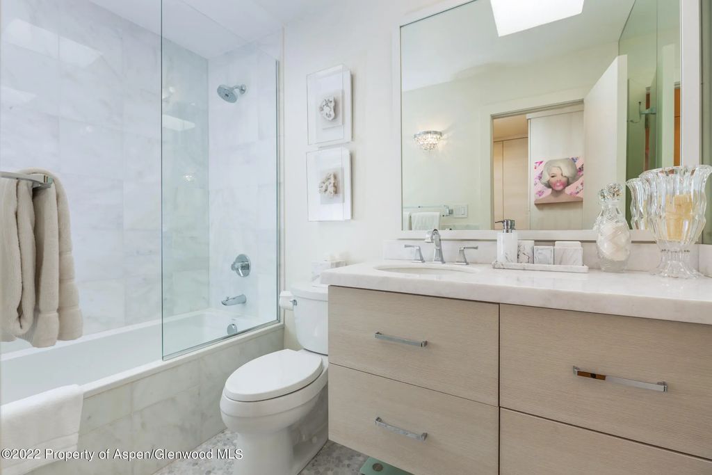 8 of 15 - 124 E Durant Avenue 2, Aspen, CO