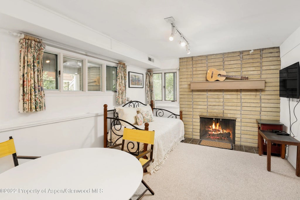 16 of 26 - 521 N Seventh Street Unit B, Aspen, CO