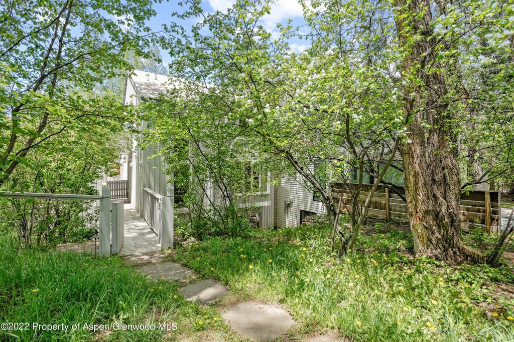 23 of 26 - 521 N Seventh Street Unit B, Aspen, CO
