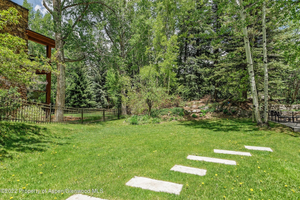25 of 26 - 521 N Seventh Street Unit B, Aspen, CO