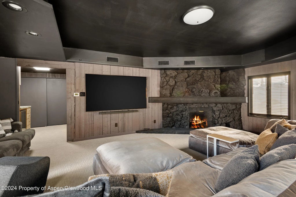 37 of 50 - 126 Edgewood Lane, Snowmass Village, CO