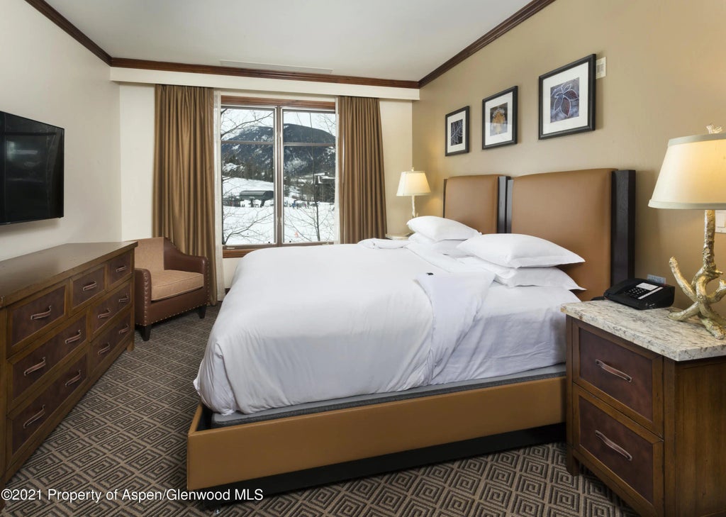 13 of 28 - 0197 Prospector Road Unit 2304 Weeks 8,28,29, Aspen, CO