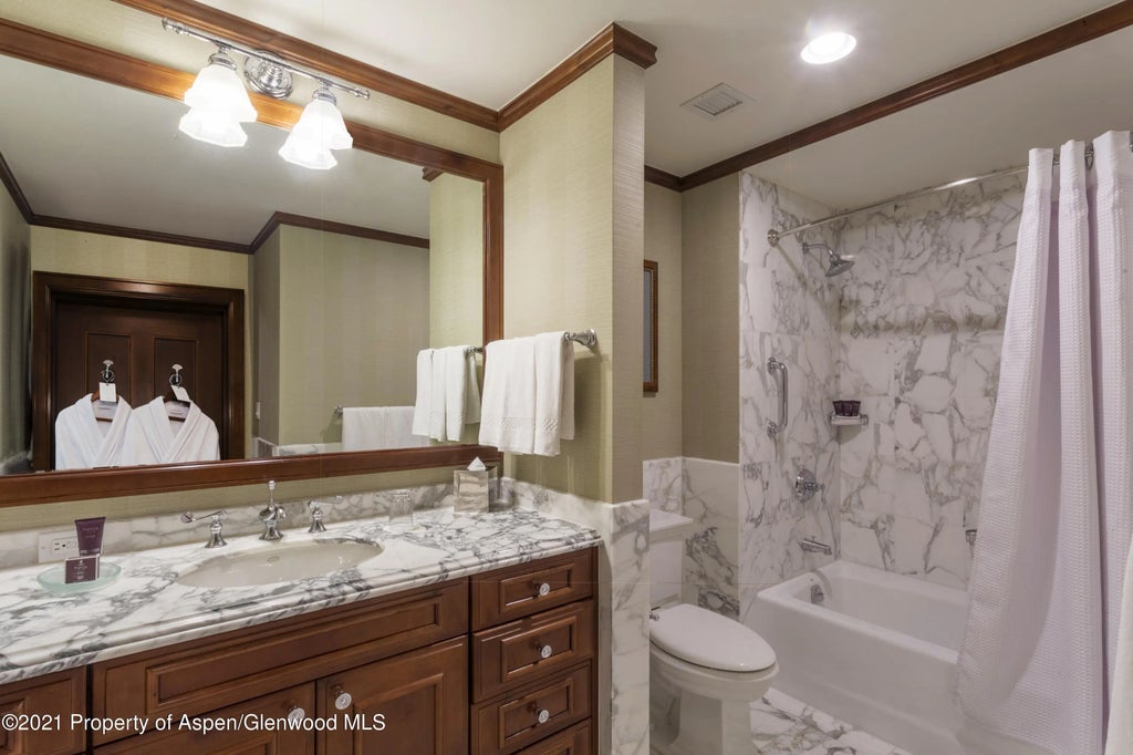 19 of 28 - 0197 Prospector Road Unit 2304 Weeks 23,25,27, Aspen, CO