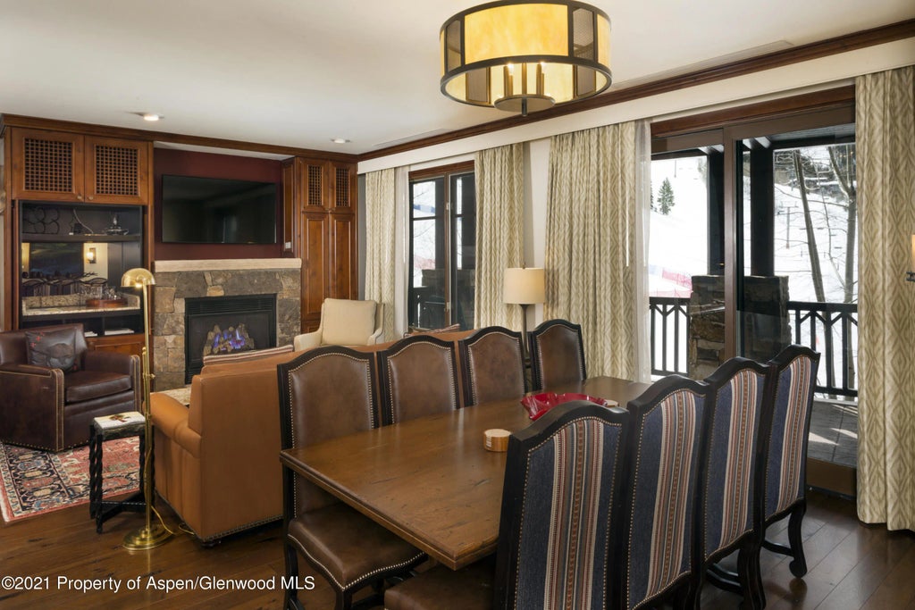 4 of 28 - 0197 Prospector Road Unit 2304 Weeks 23,25,27, Aspen, CO