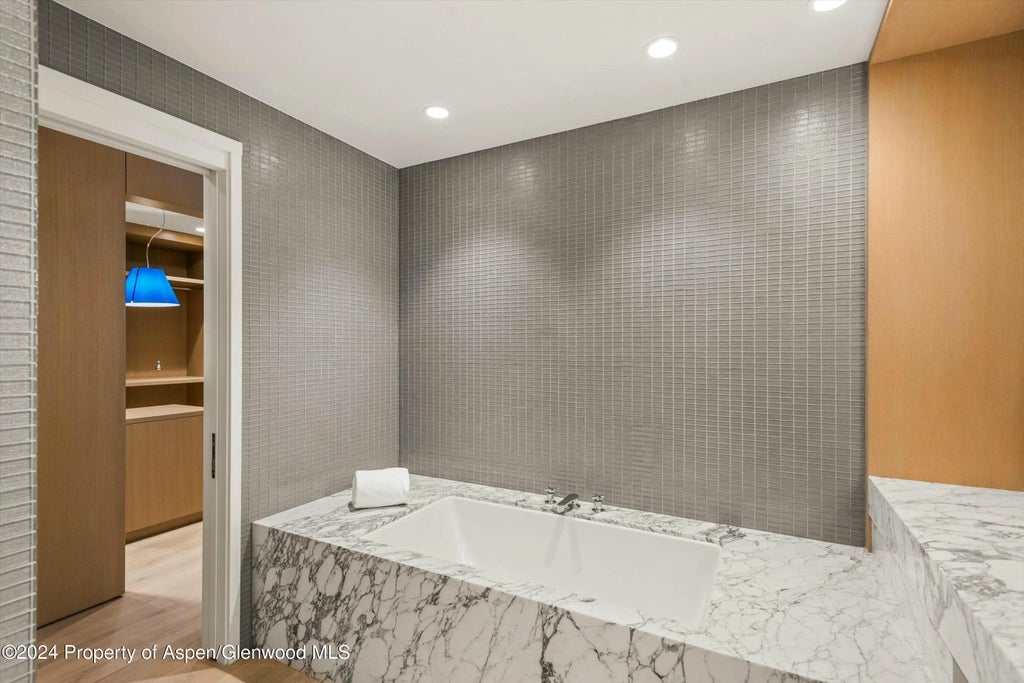 23 of 45 - 233 E Cooper Avenue 207, Aspen, CO