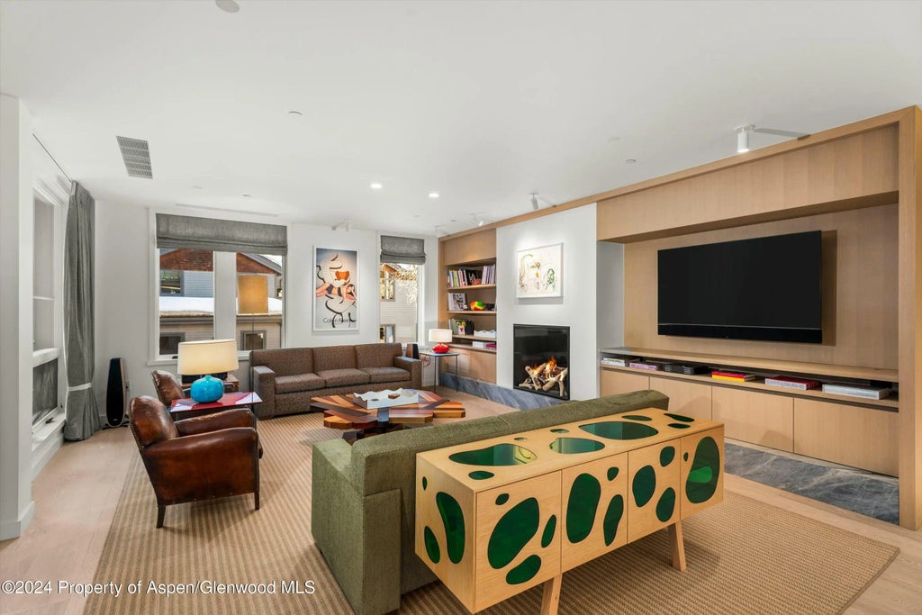 7 of 45 - 233 E Cooper Avenue 207, Aspen, CO