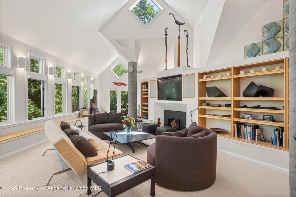 6 of 35 - 1115 Ute Avenue, Aspen, CO