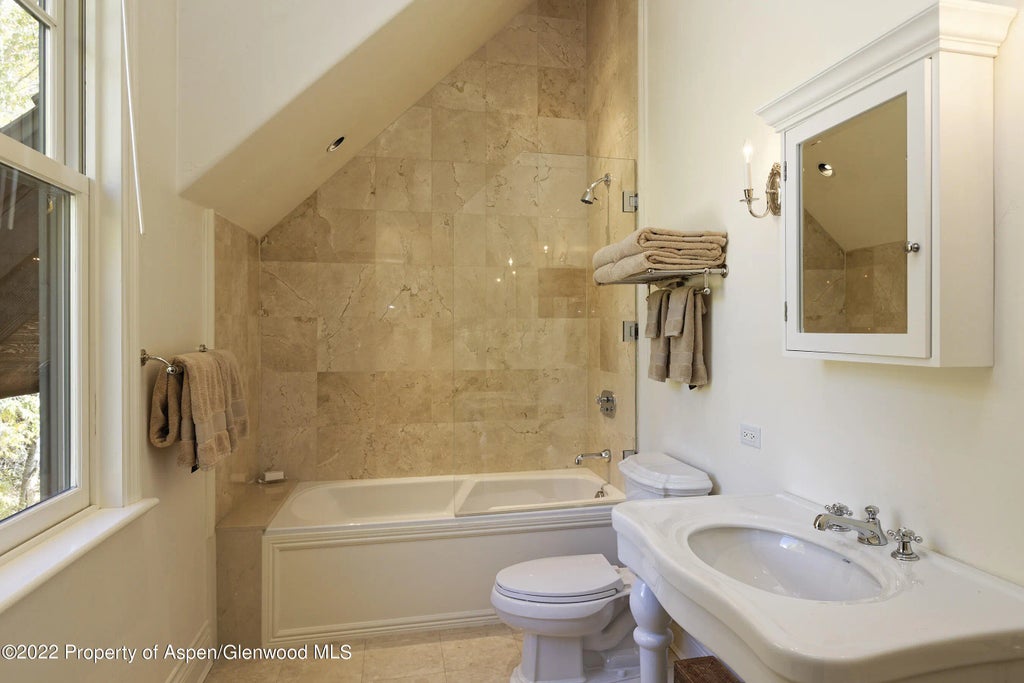 21 of 41 - 333 Snowmass Creek Road, Snowmass, CO