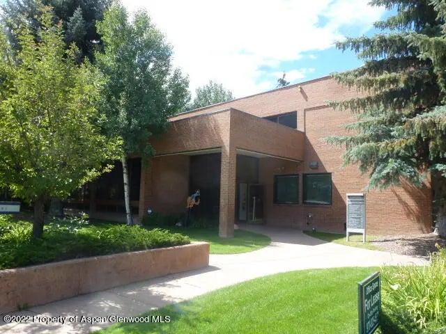 1 of 16 - 225 N Mill Street 117, Aspen, CO