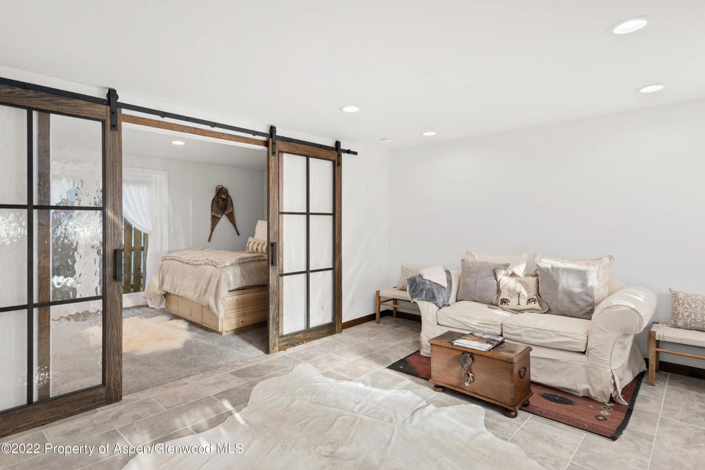 2 of 14 - 950 E Durant Avenue Unit 2, Aspen, CO