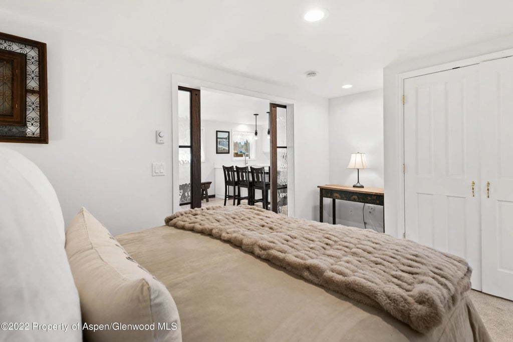 9 of 14 - 950 E Durant Avenue Unit 2, Aspen, CO