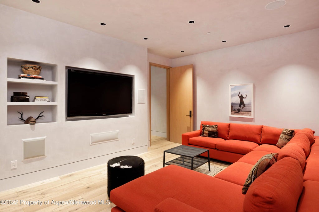 12 of 28 - 410 S West End Street 101, Aspen, CO