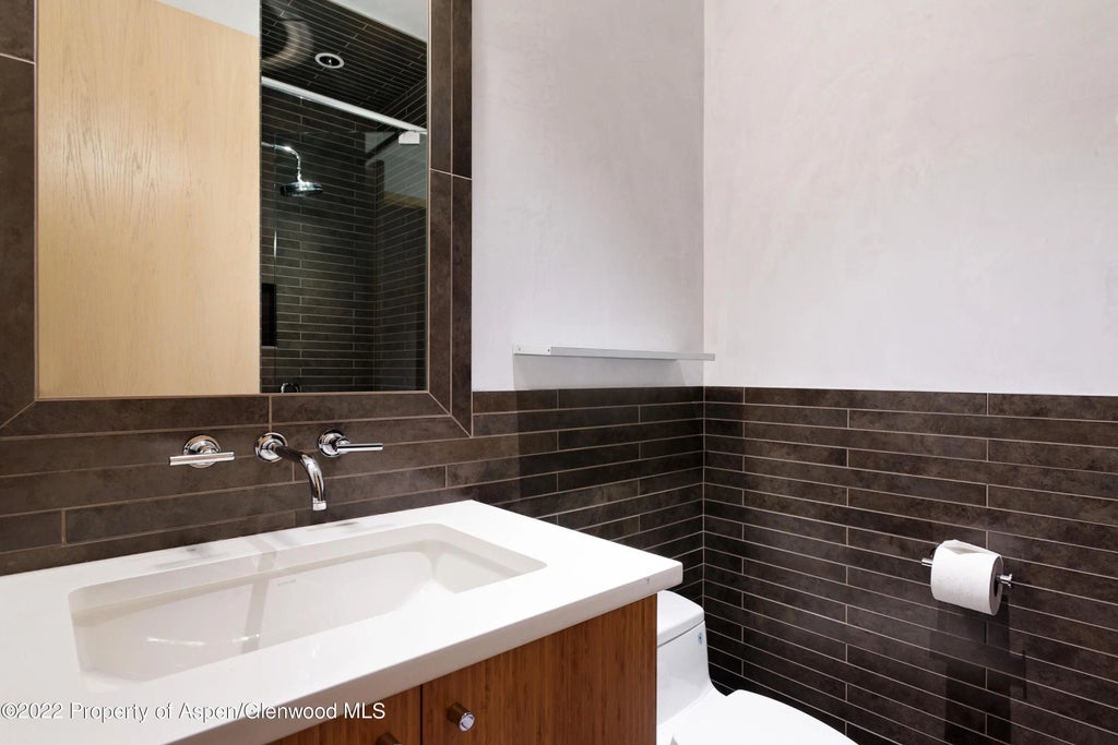 20 of 28 - 410 S West End Street 101, Aspen, CO