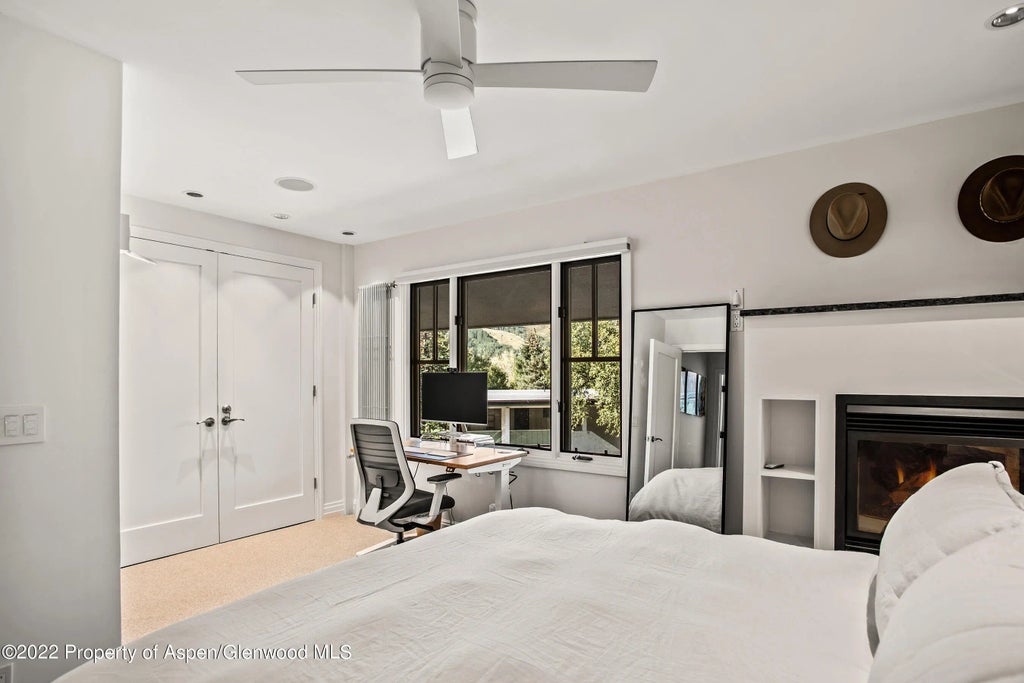 12 of 24 - 424 Park Circle Th3, Aspen, CO