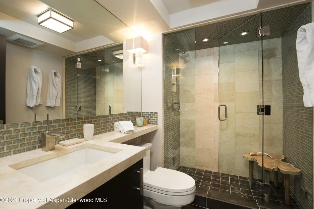 18 of 23 - 1034 E Cooper Avenue 26, Aspen, CO