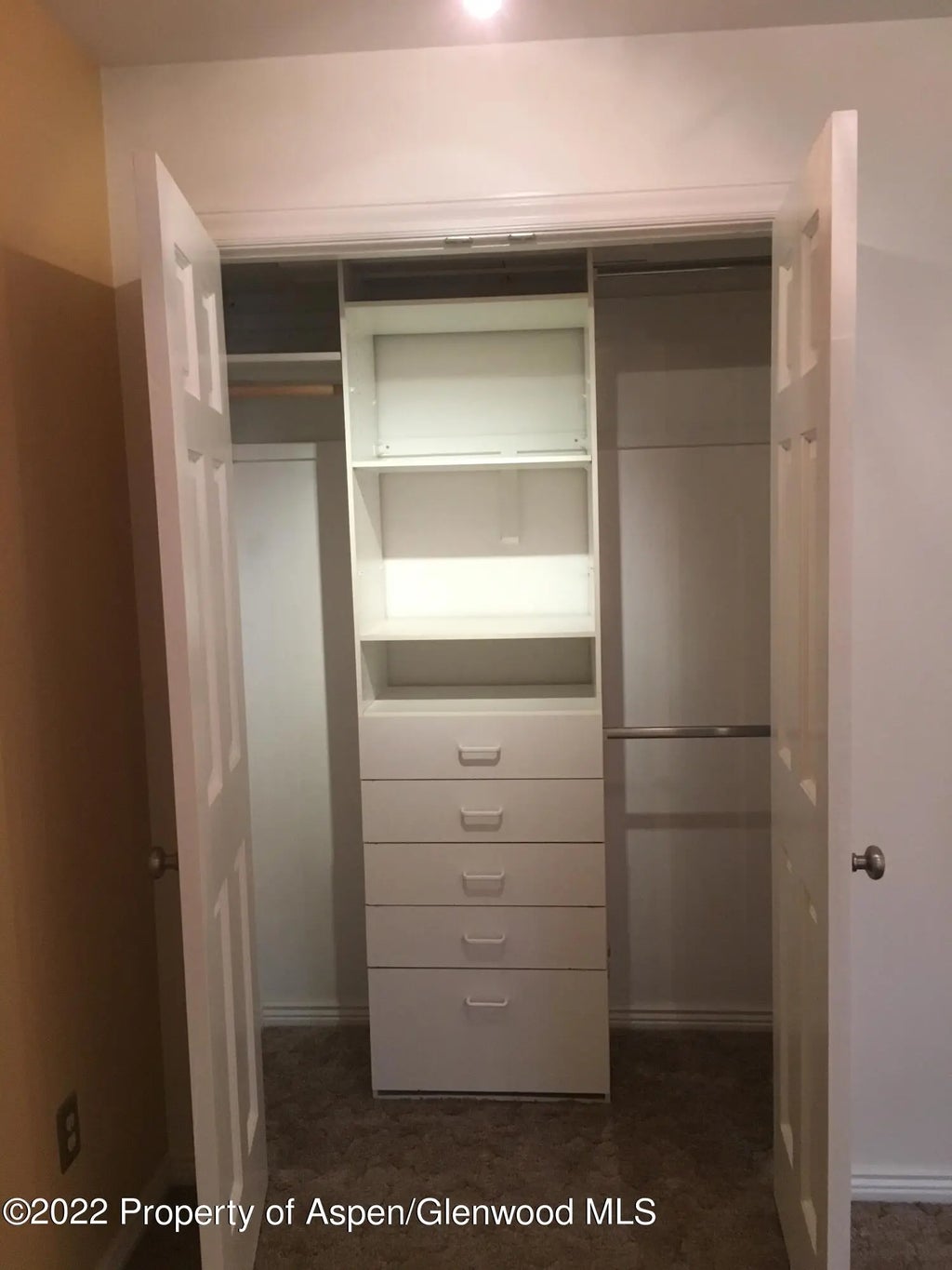 6 of 10 - 415a Pacific Ave, Aspen, CO