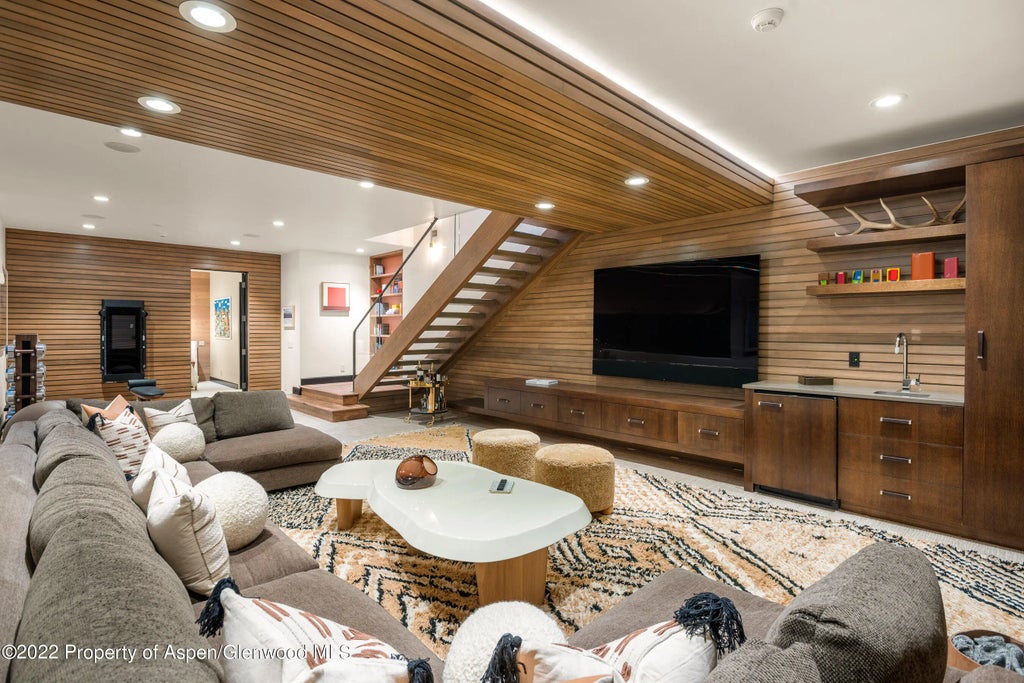 26 of 32 - 940 E Hyman Avenue, Aspen, CO