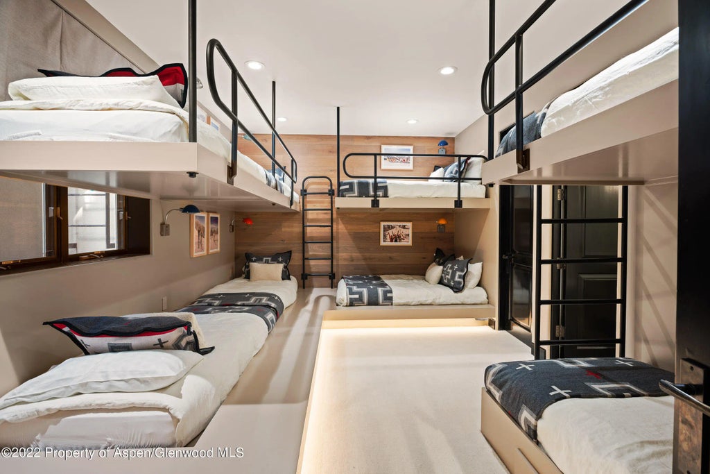 31 of 32 - 940 E Hyman Avenue, Aspen, CO