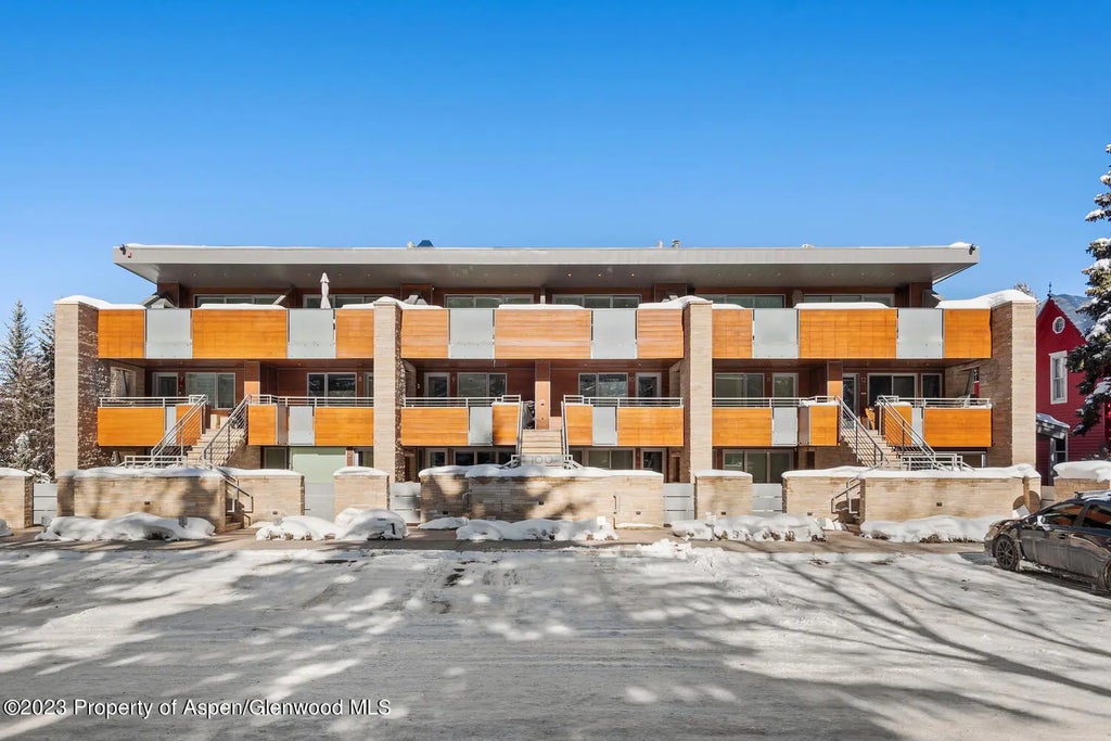 20 of 24 - 100 E Cooper Avenue 6, Aspen, CO