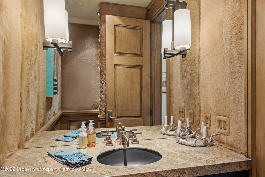 23 of 49 - 234 Magnifico Road, Aspen, CO