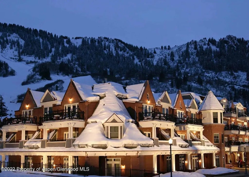 1 of 11 - 415 E Dean Street 29 & 30, Aspen, CO