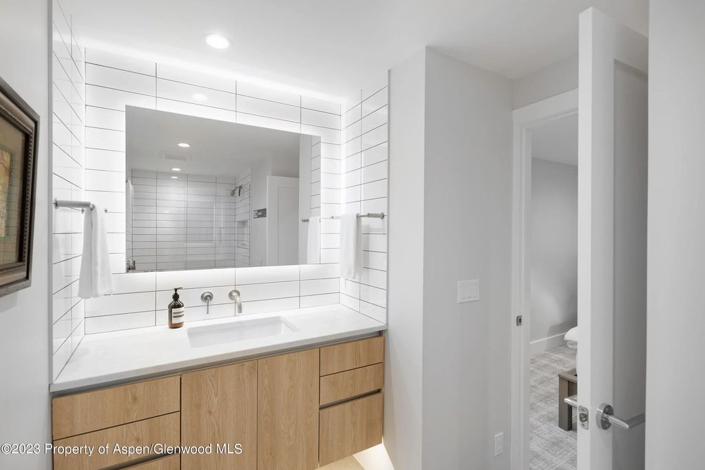 15 of 21 - 503 N Fourth Street, Aspen, CO