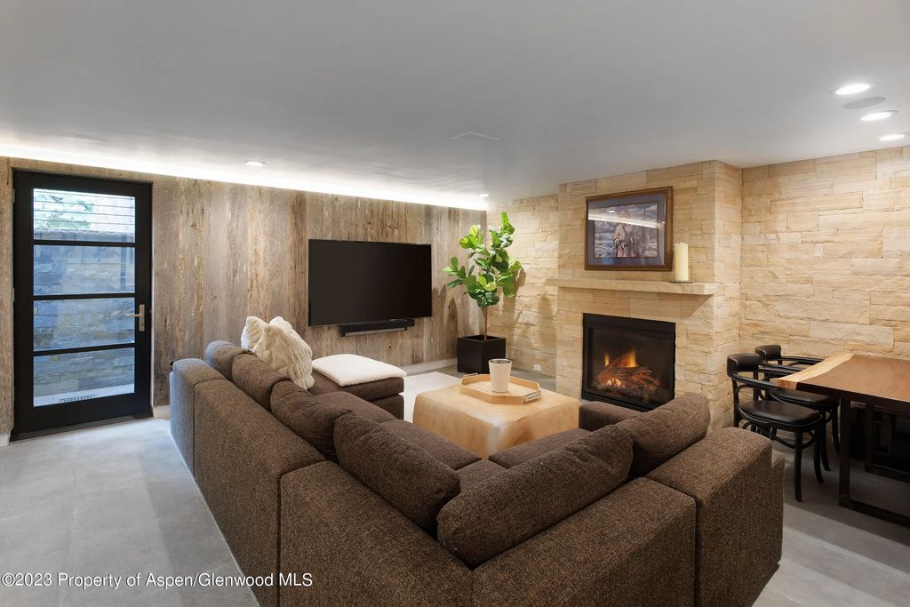 18 of 21 - 503 N Fourth Street, Aspen, CO