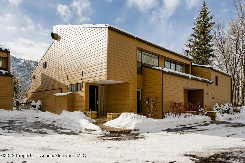 1 of 20 - 155 Lone Pine/ River Bluff #c2, Aspen, CO