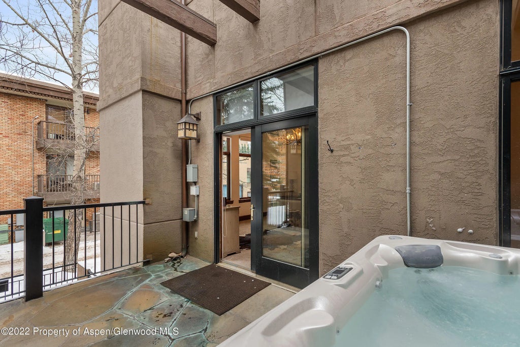 34 of 37 - 704 E Cooper Avenue Unit 3, Aspen, CO