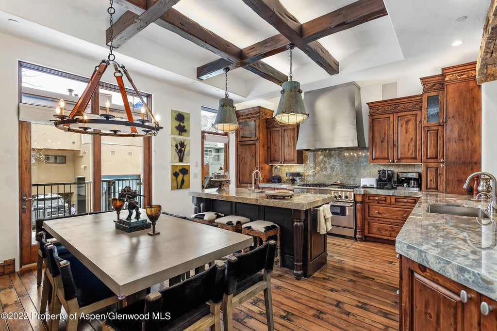 4 of 37 - 704 E Cooper Avenue Unit 3, Aspen, CO