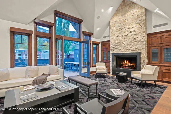 4 of 43 - 719 E Hopkins Avenue 202, Aspen, CO