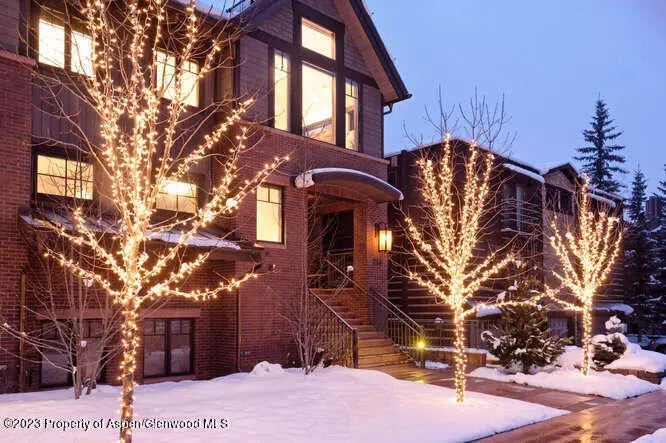 43 of 43 - 719 E Hopkins Avenue 202, Aspen, CO