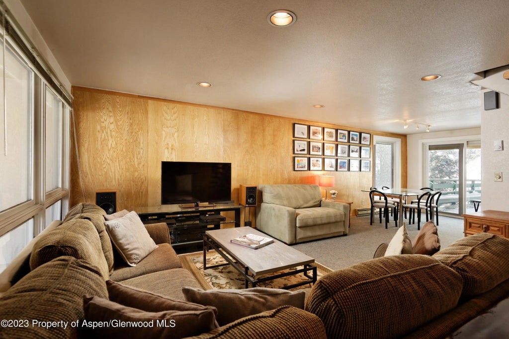 7 of 22 - 1501 Maroon Creek Road #5, Aspen, CO