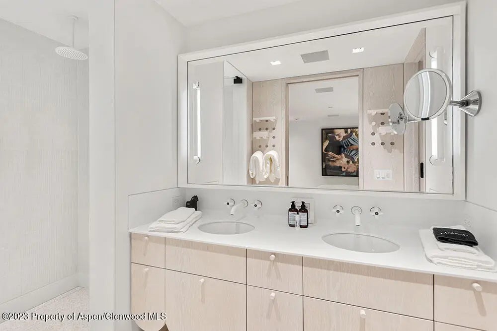 33 of 40 - 630 W Hopkins Avenue, Aspen, CO